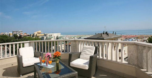 Residence Internazionale Rimini Bagian luar foto